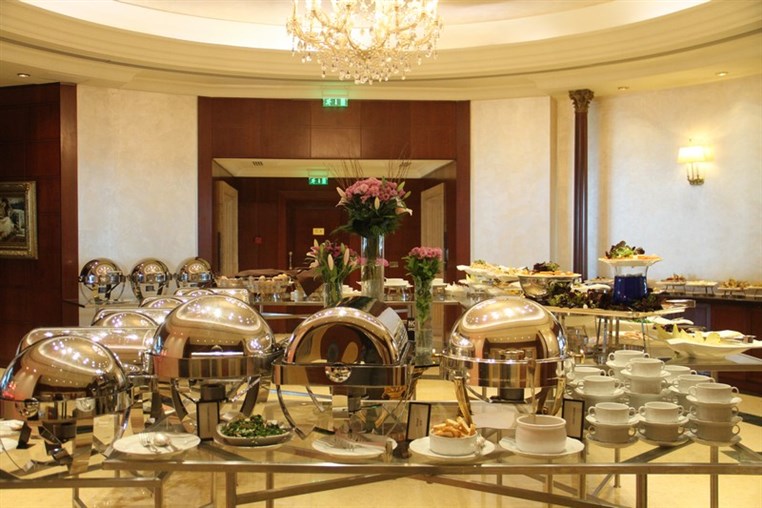 Le Ciel Sunday Brunch